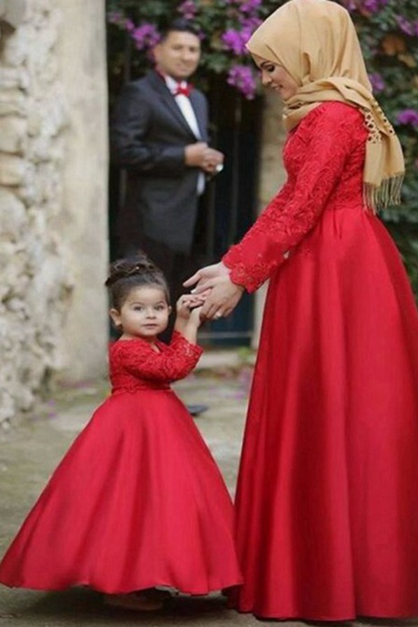 Robes Rouges Assorties à Manches Longues Pour Mère Et Fille MGD020