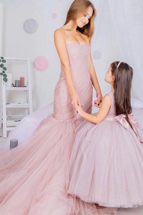 Robe Assortie En Tulle Rose Nude Pour Mère Et Fille MGD157