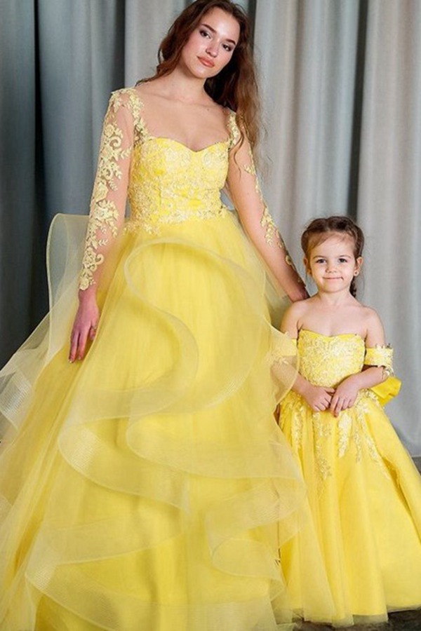 Robe De Soirée Assortie En Tulle Jaune à Manches Longues Pour Mère Et Fille MGD161