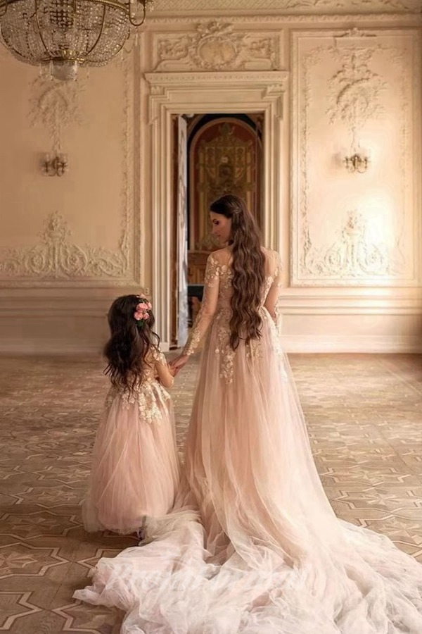 Alternative view of Robes De Fête Mère-Fille En Tulle Et Dentelle à Manches Longues MGD205